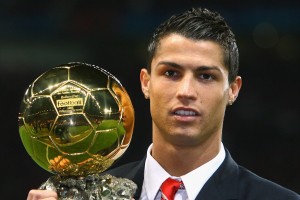 半岛体育入口-Ning巅峰对决，姆巴佩与40激战巴塞罗那分钟，高光表现胜负难料！